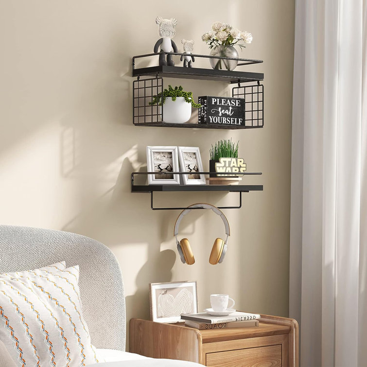 Towel rack online bedroom